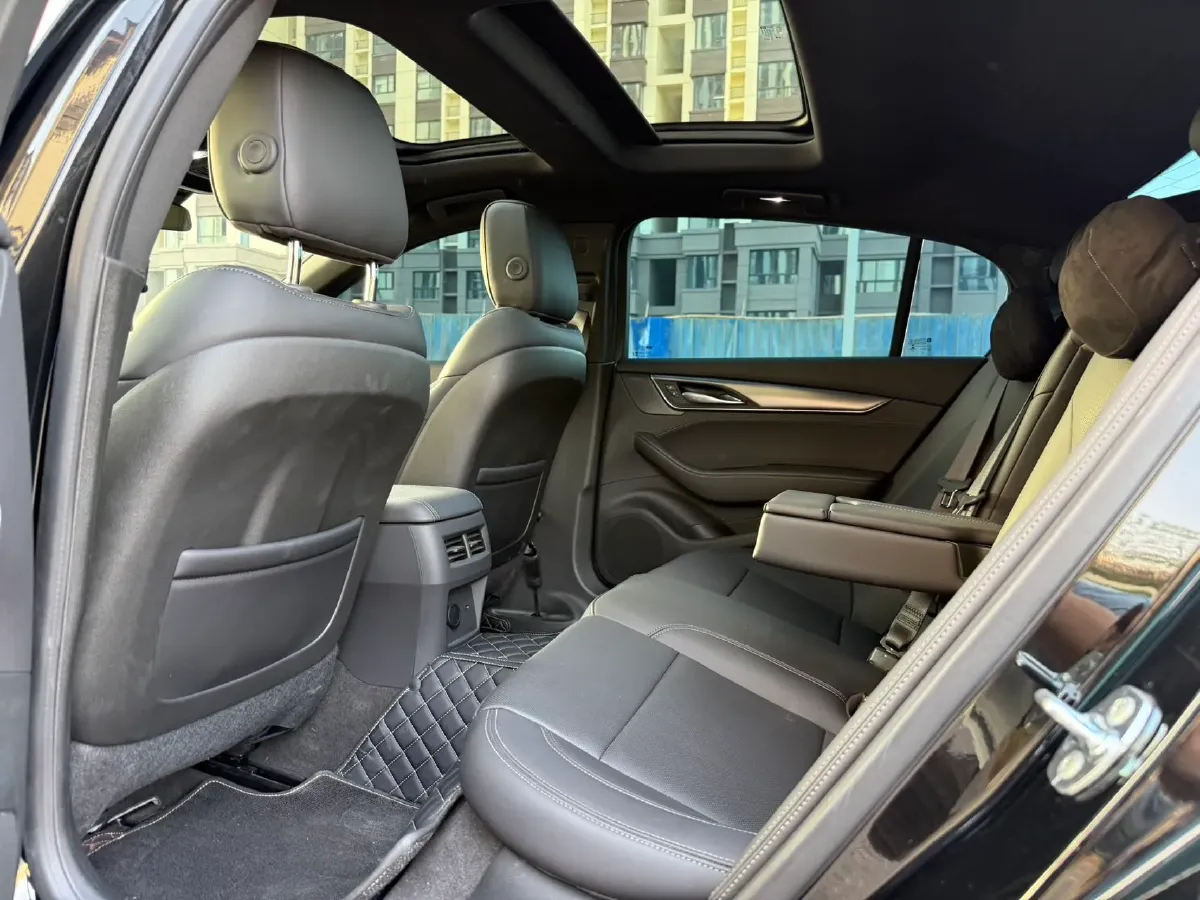 2025 Cadillac CT5 2.0T 237HP L4 10AT,autocango,china used car exporter,china ev exporter,chinese used car exporter,chinese used ev exporter