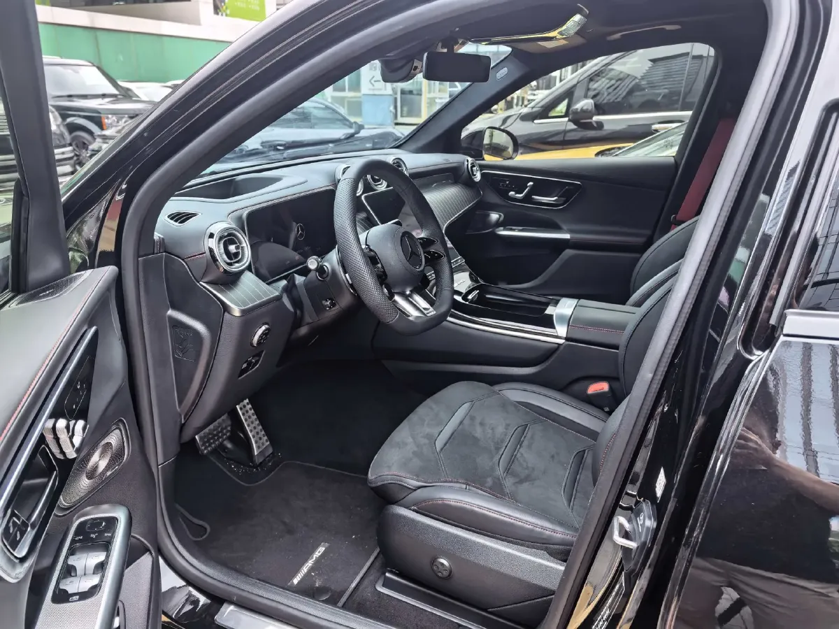 2024 Mercedes-Benz GLC AMG 2.0T 421HP L4 9AT,autocango,china used car exporter,china ev exporter,chinese used car exporter,chinese used ev exporter