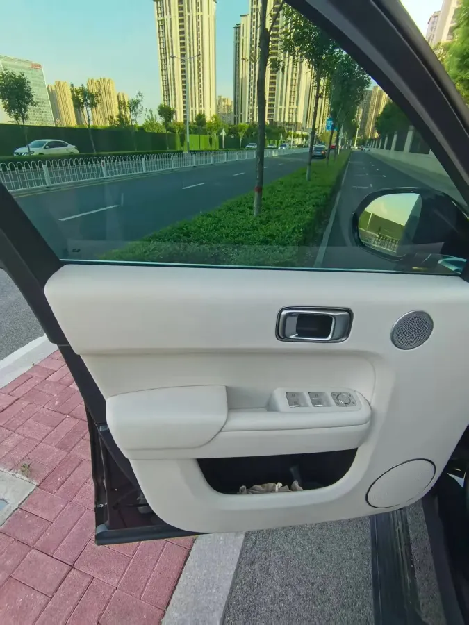 2024 Li L8 Range Extended 154HP REEV 42.8KWH,autocango,china used car exporter,china ev exporter,chinese used car exporter,chinese used ev exporter