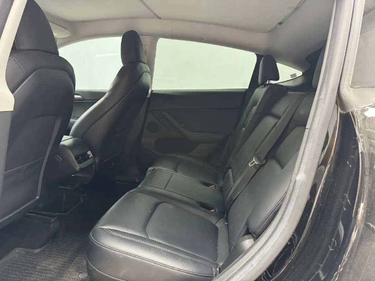 2022 Tesla Model Y BEV 60KWH,autocango,china used car exporter,china ev exporter,chinese used car exporter,chinese used ev exporter