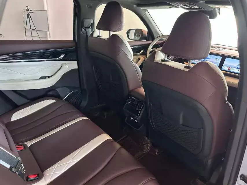 2024 Geely Monjaro 2.0T 238HP L4 8AT,autocango,china used car exporter,china ev exporter,chinese used car exporter,chinese used ev exporter