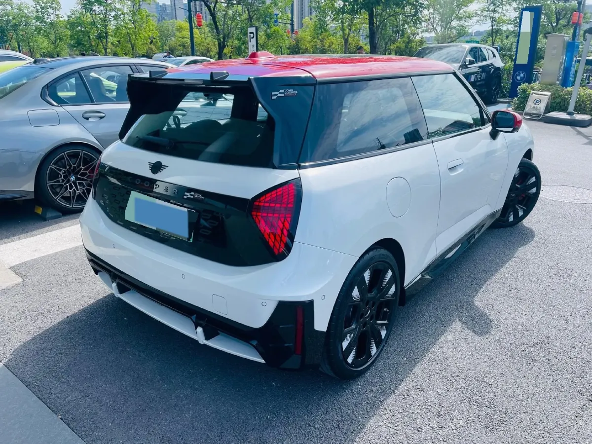 2025 MINI JCW BEV,autocango,china used car exporter,china ev exporter,chinese used car exporter,chinese used ev exporter
