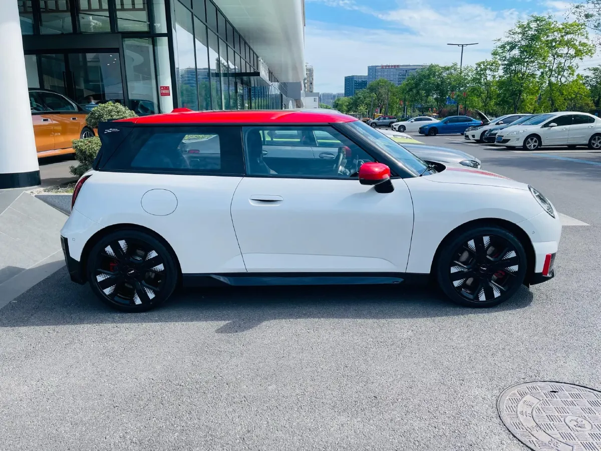 2025 MINI JCW BEV,autocango,china used car exporter,china ev exporter,chinese used car exporter,chinese used ev exporter