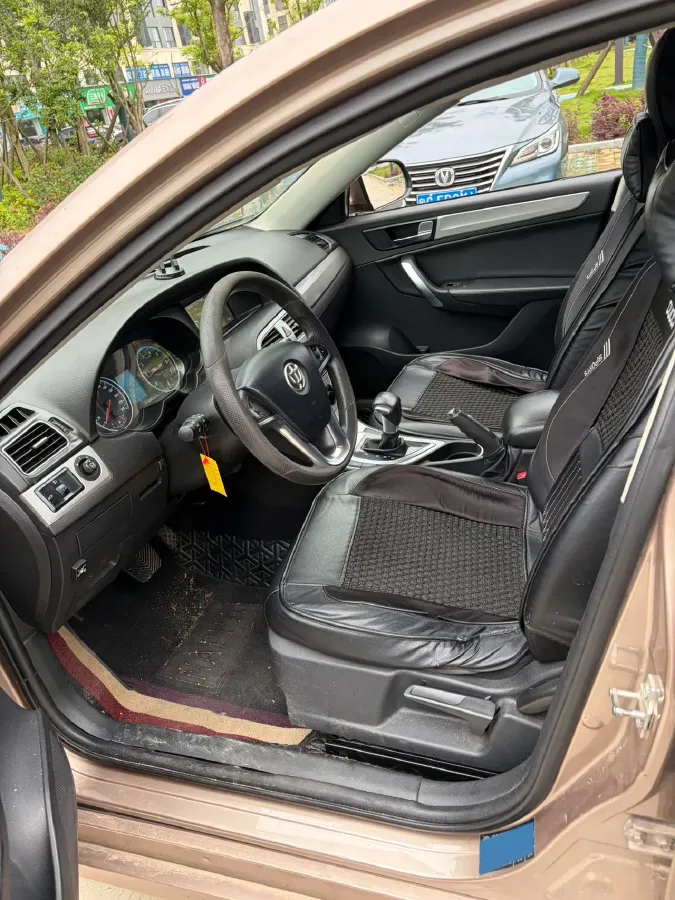 2014 Brilliance Auto H530 1.5T 150HP L4 5AT,autocango,china used car exporter,china ev exporter,chinese used car exporter,chinese used ev exporter