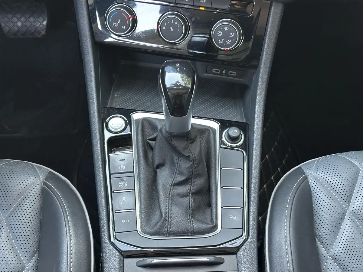 2024 Volkswagen Sagitar 1.5T 160HP L4 7DCT,autocango,china used car exporter,china ev exporter,chinese used car exporter,chinese used ev exporter