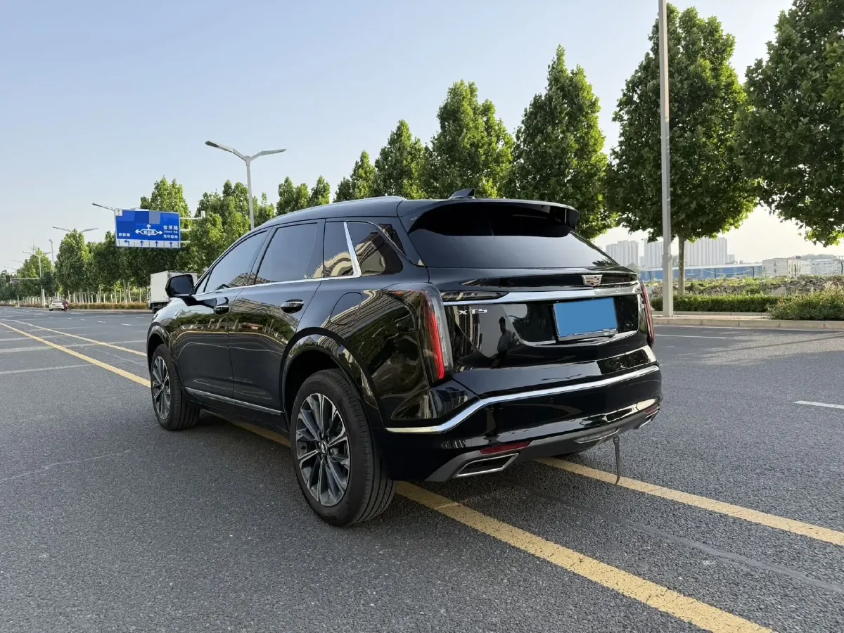2026 Cadillac XT5 2.0T 237HP L4 9AT,autocango,china used car exporter,china ev exporter,chinese used car exporter,chinese used ev exporter