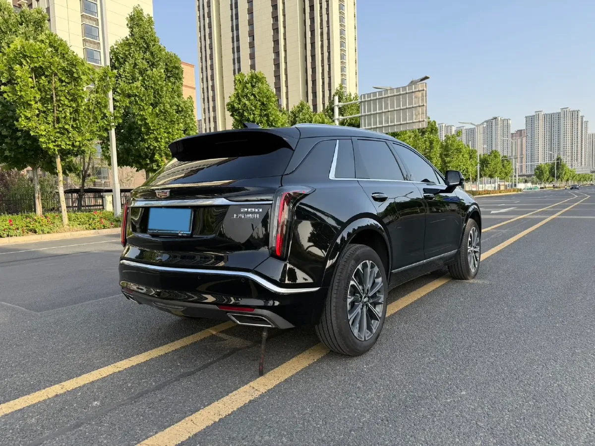 2026 Cadillac XT5 2.0T 237HP L4 9AT,autocango,china used car exporter,china ev exporter,chinese used car exporter,chinese used ev exporter