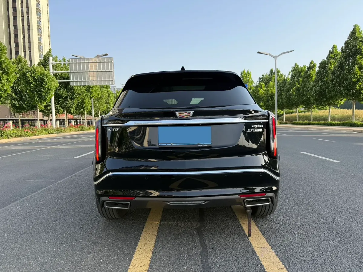 2026 Cadillac XT5 2.0T 237HP L4 9AT,autocango,china used car exporter,china ev exporter,chinese used car exporter,chinese used ev exporter