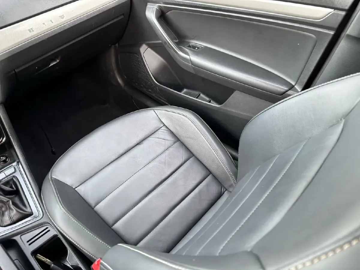 2017 Volkswagen Lavida 1.4T 131HP L4 7DCT,autocango,china used car exporter,china ev exporter,chinese used car exporter,chinese used ev exporter