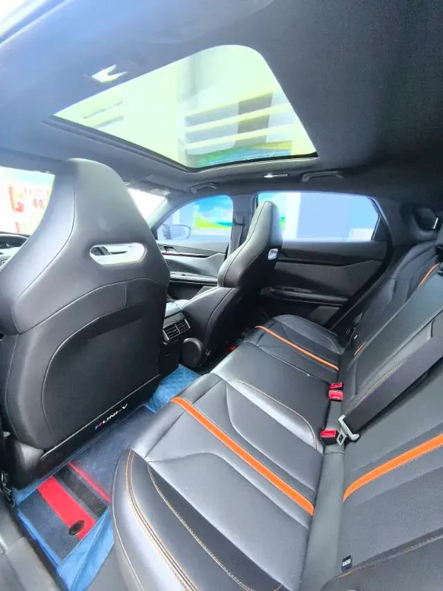 2024 ChangAn UNI-V 1.5T 188HP L4 7DCT,autocango,china used car exporter,china ev exporter,chinese used car exporter,chinese used ev exporter