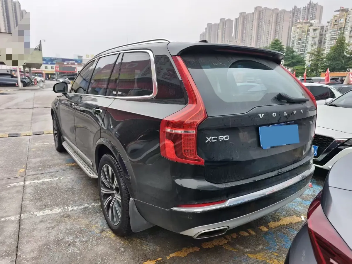 2020 Volvo XC90 2.0T 320HP L4 8AT,autocango,china used car exporter,china ev exporter,chinese used car exporter,chinese used ev exporter