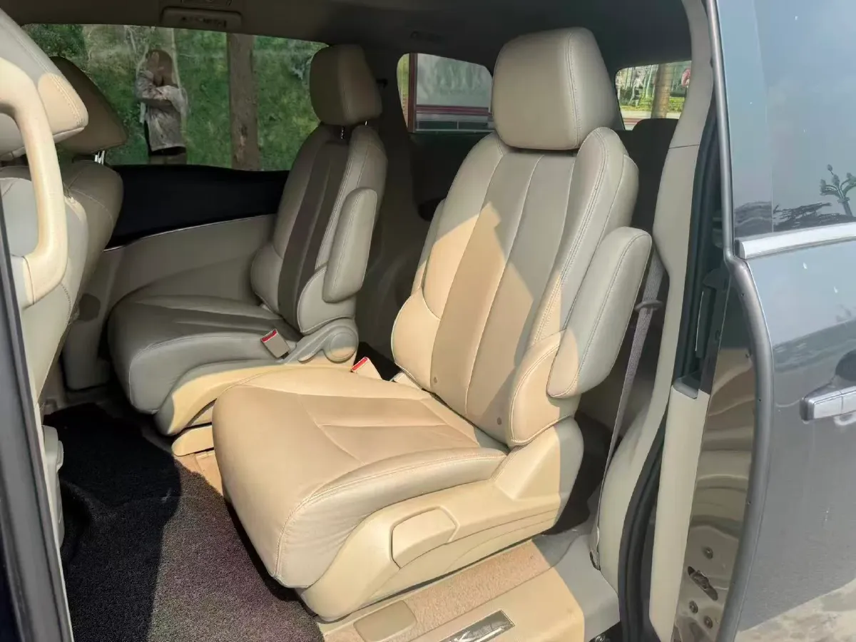 2018 Buick GL8 2.0T 260HP L4 6AT,autocango,china used car exporter,china ev exporter,chinese used car exporter,chinese used ev exporter