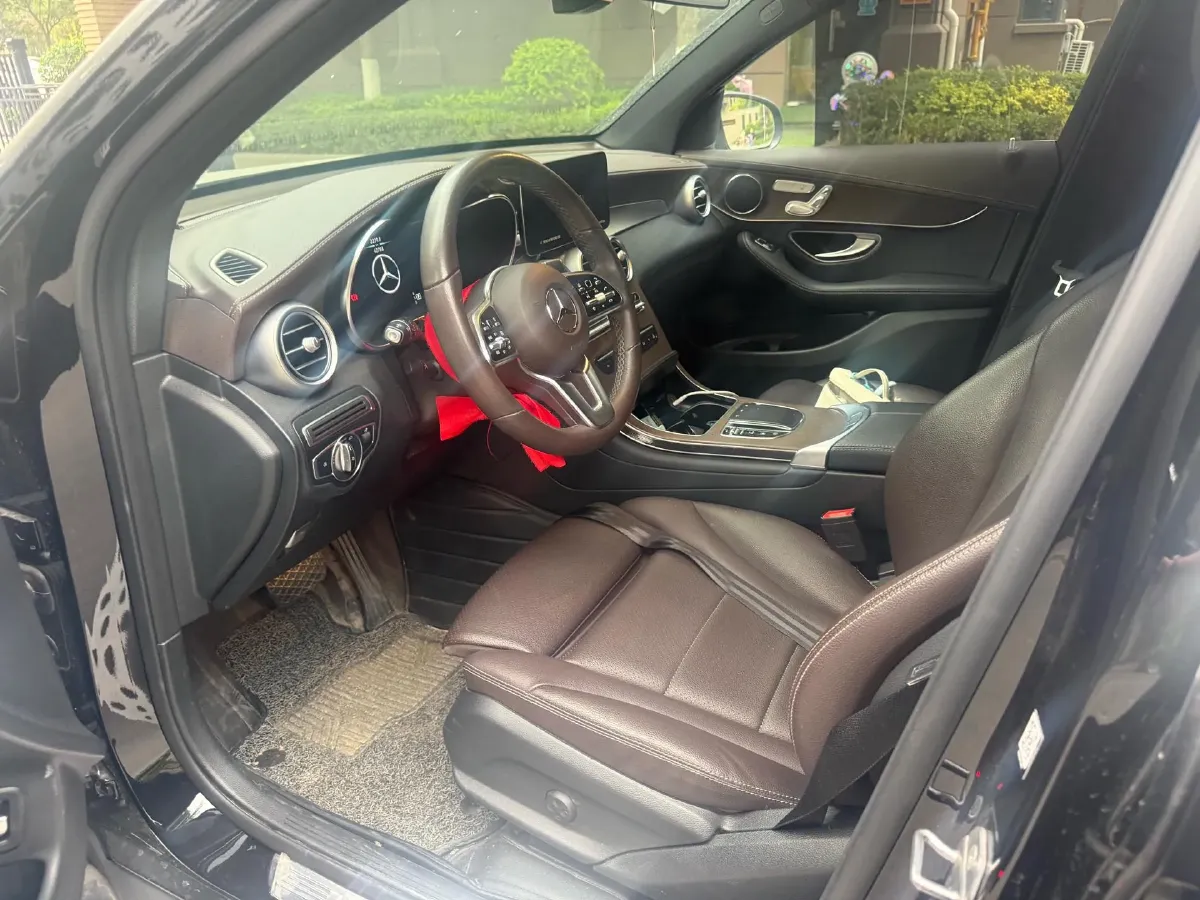 2022 Mercedes-Benz GLC Class 2.0T 258HP L4 9AT,autocango,china used car exporter,china ev exporter,chinese used car exporter,chinese used ev exporter