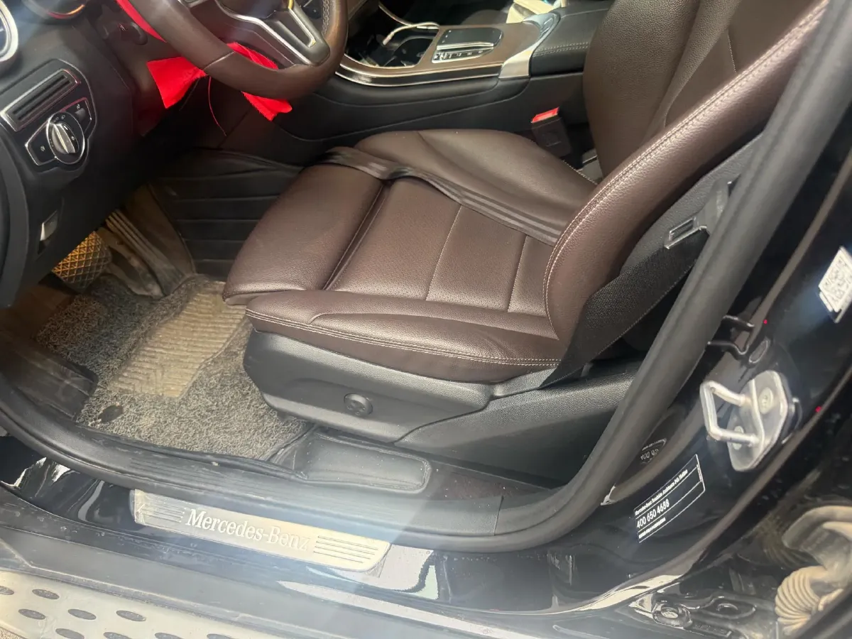 2022 Mercedes-Benz GLC Class 2.0T 258HP L4 9AT,autocango,china used car exporter,china ev exporter,chinese used car exporter,chinese used ev exporter