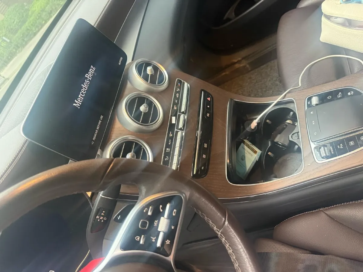 2022 Mercedes-Benz GLC Class 2.0T 258HP L4 9AT,autocango,china used car exporter,china ev exporter,chinese used car exporter,chinese used ev exporter
