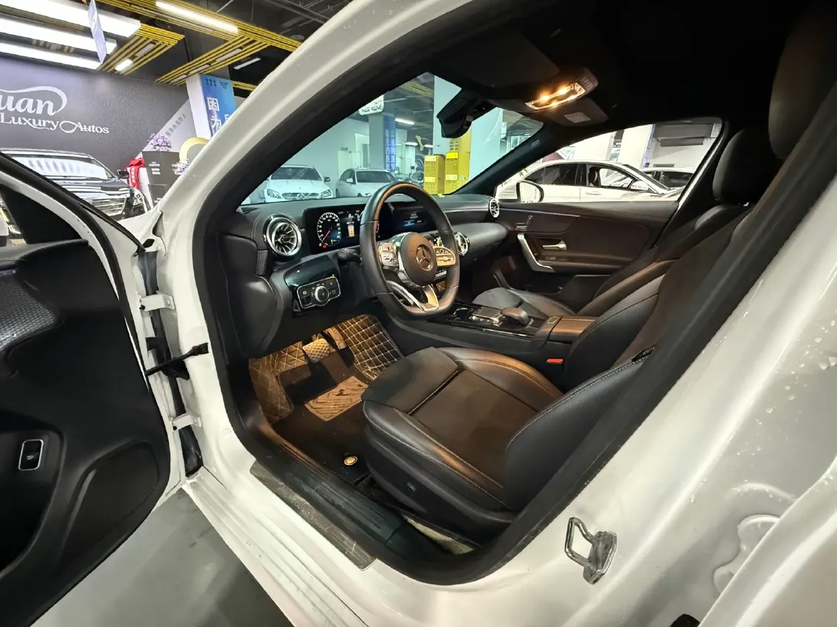 2023 Mercedes-Benz A Class 1.3T 163HP L4 7DCT,autocango,china used car exporter,china ev exporter,chinese used car exporter,chinese used ev exporter
