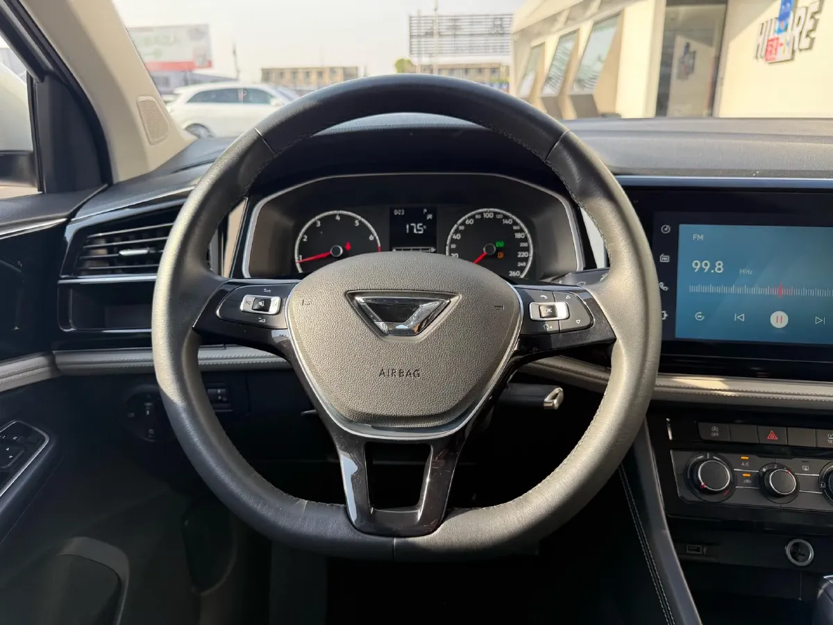 2022 Jetta VS5 1.4T 150HP L4 6AT,autocango,china used car exporter,china ev exporter,chinese used car exporter,chinese used ev exporter