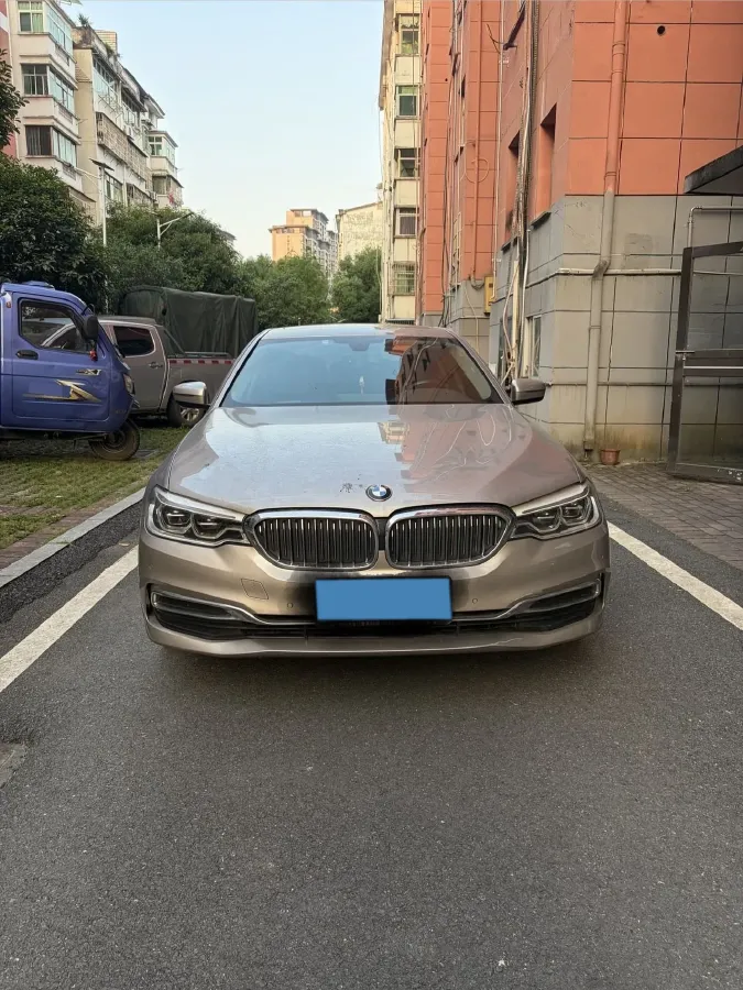 2020 BMW 5 Series 2.0T 252HP L4 8AT,autocango,china used car exporter,china ev exporter,chinese used car exporter,chinese used ev exporter