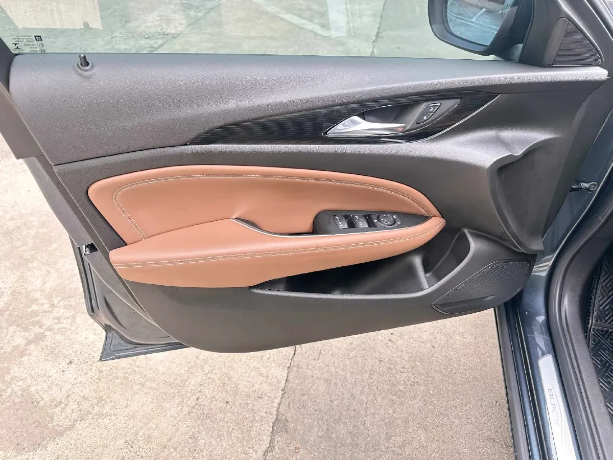 2020 Buick Regal 1.5T 169HP L4 9AT,autocango,china used car exporter,china ev exporter,chinese used car exporter,chinese used ev exporter