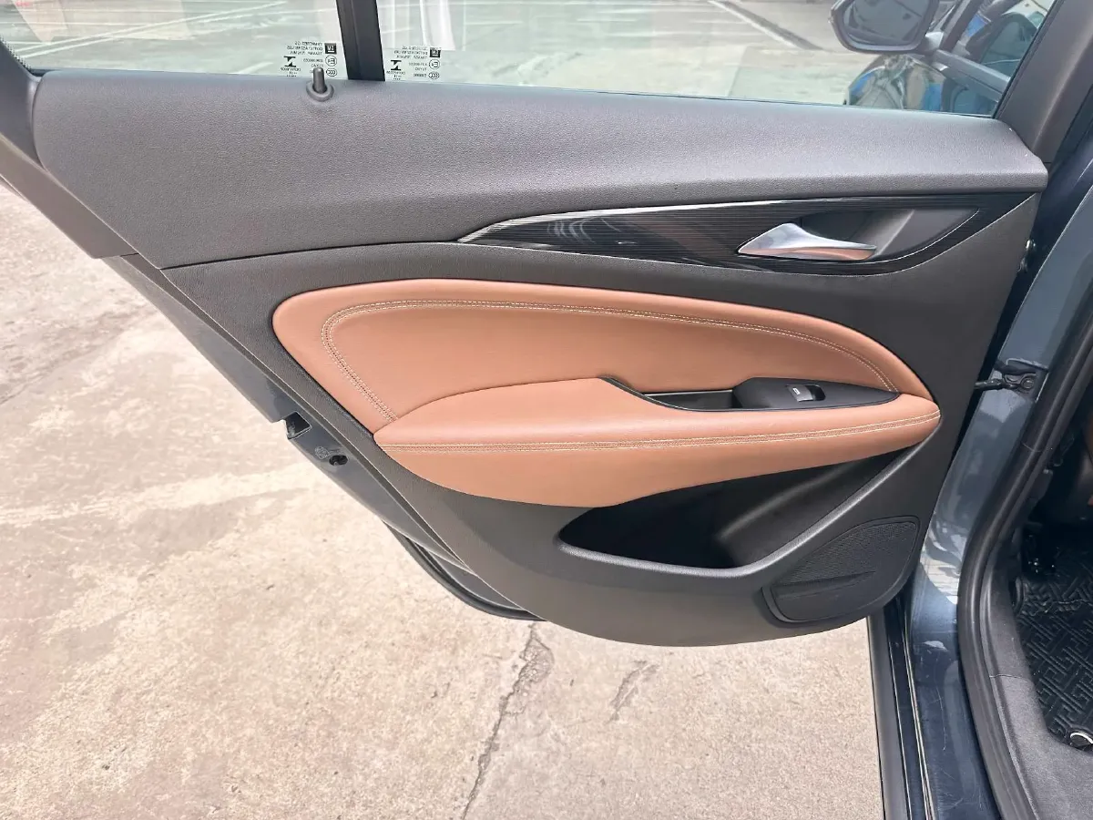 2020 Buick Regal 1.5T 169HP L4 9AT,autocango,china used car exporter,china ev exporter,chinese used car exporter,chinese used ev exporter