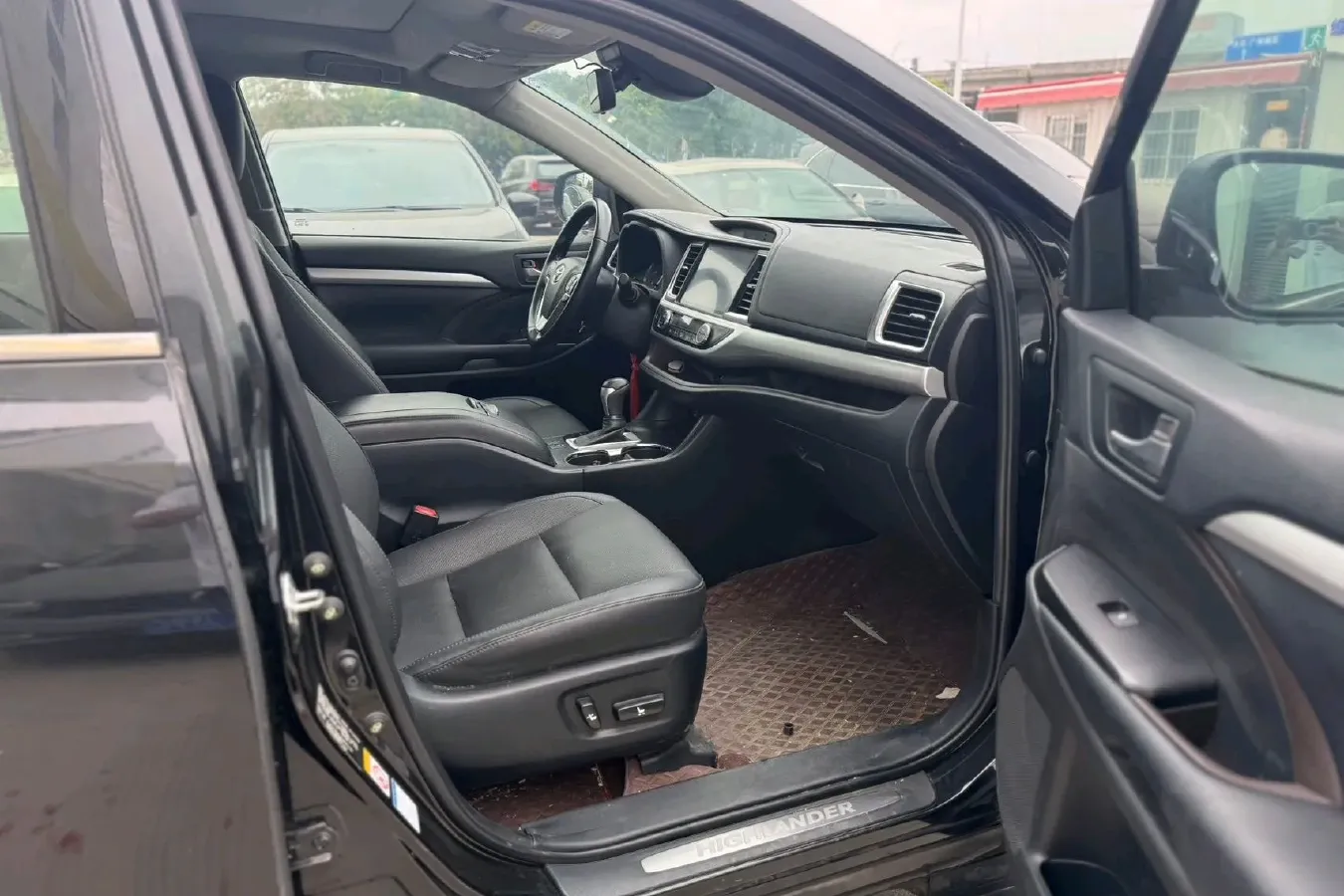 2021 Toyota Highlander 2.0T 220HP L4 6AT,autocango,china used car exporter,china ev exporter,chinese used car exporter,chinese used ev exporter