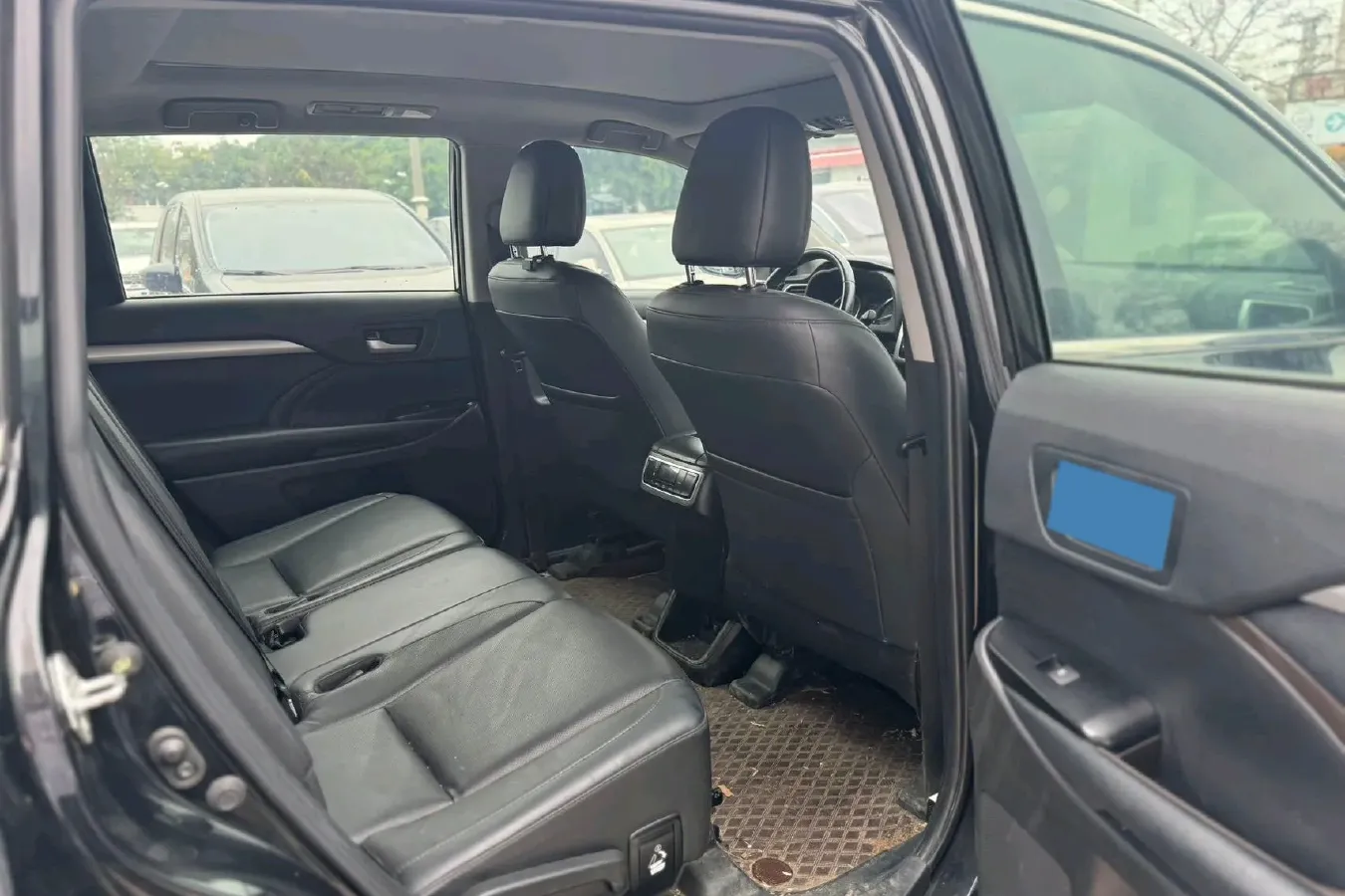 2021 Toyota Highlander 2.0T 220HP L4 6AT,autocango,china used car exporter,china ev exporter,chinese used car exporter,chinese used ev exporter