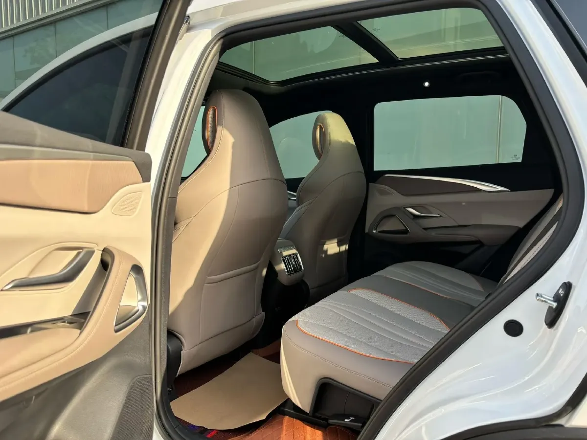 2024 BYD Song Pro 1.5L 110HP L4 E-CVT PHEV 18.3KWH,autocango,china used car exporter,china ev exporter,chinese used car exporter,chinese used ev exporter