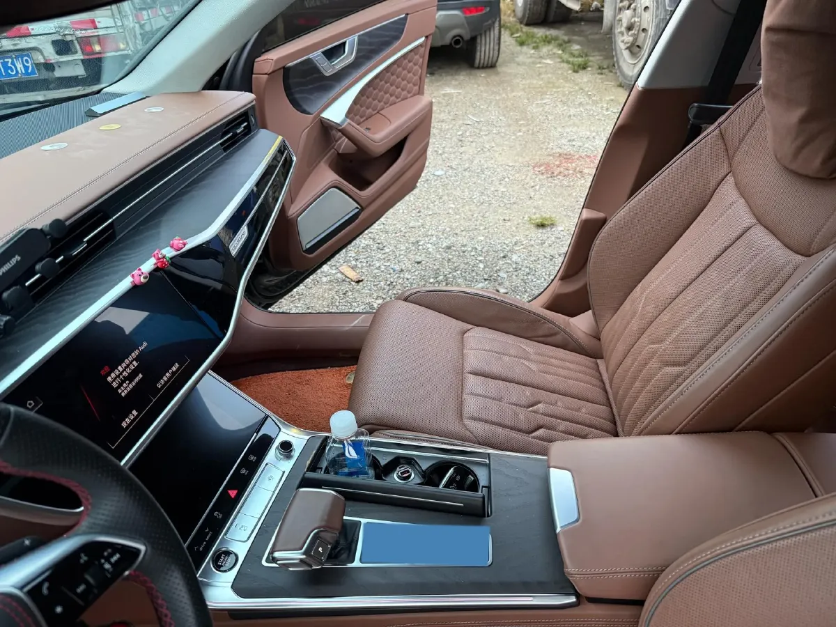 2023 Audi A6L 3.0T 340HP V6 7DCT,autocango,china used car exporter,china ev exporter,chinese used car exporter,chinese used ev exporter