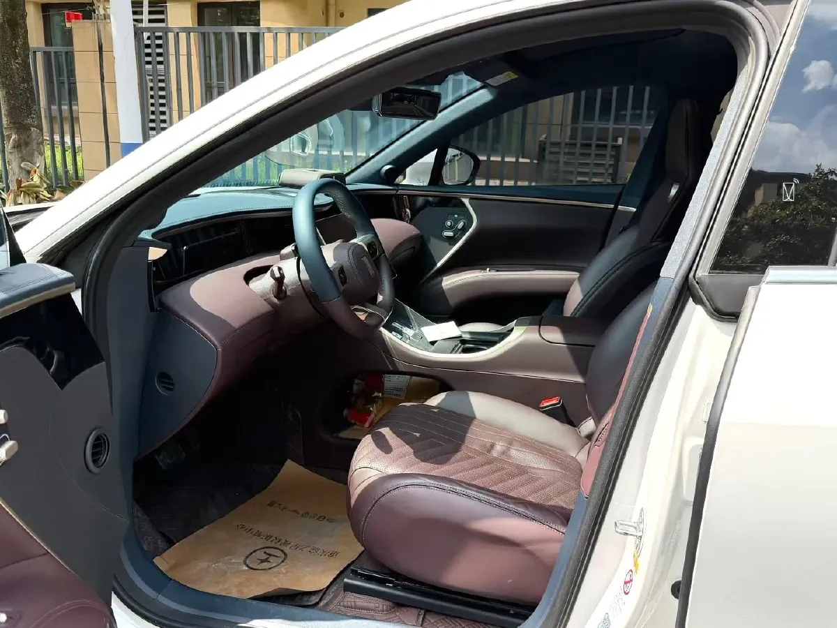 2023 Avatr 11 BEV 90KWH,autocango,china used car exporter,china ev exporter,chinese used car exporter,chinese used ev exporter
