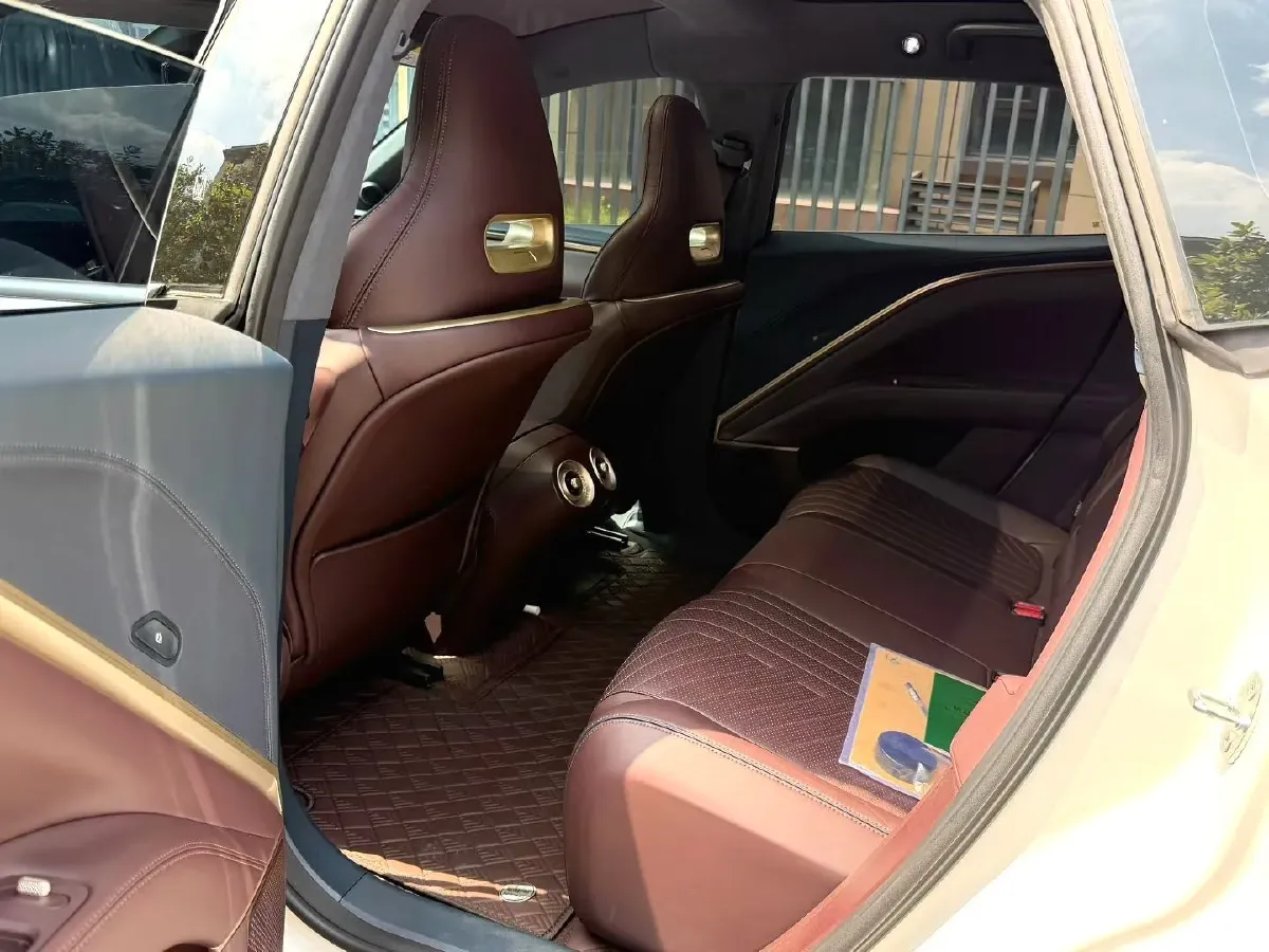 2023 Avatr 11 BEV 90KWH,autocango,china used car exporter,china ev exporter,chinese used car exporter,chinese used ev exporter