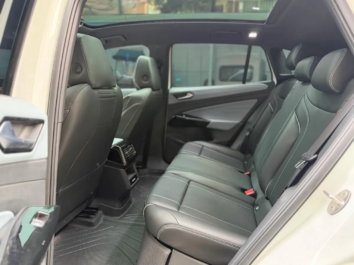 2024 Exceed LXC-DM 1.5T 156HP L4 3DHT PHEV 19.27KWH,autocango,china used car exporter,china ev exporter,chinese used car exporter,chinese used ev exporter