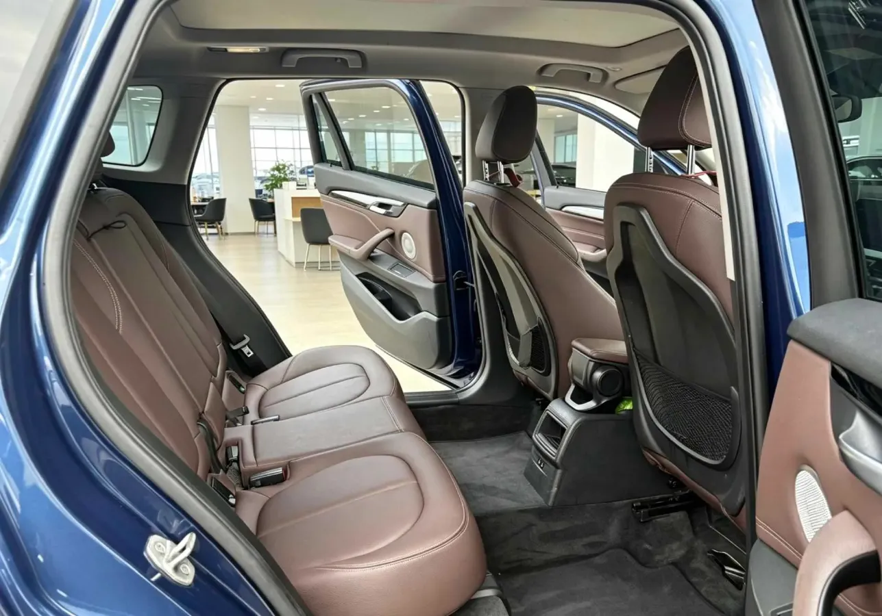 2022 BMW X1 1.5T 140HP L3 7DCT,autocango,china used car exporter,china ev exporter,chinese used car exporter,chinese used ev exporter