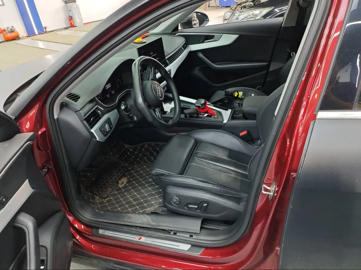 2020 Audi A4L 2.0T 190HP L4 7DCT,autocango,china used car exporter,china ev exporter,chinese used car exporter,chinese used ev exporter