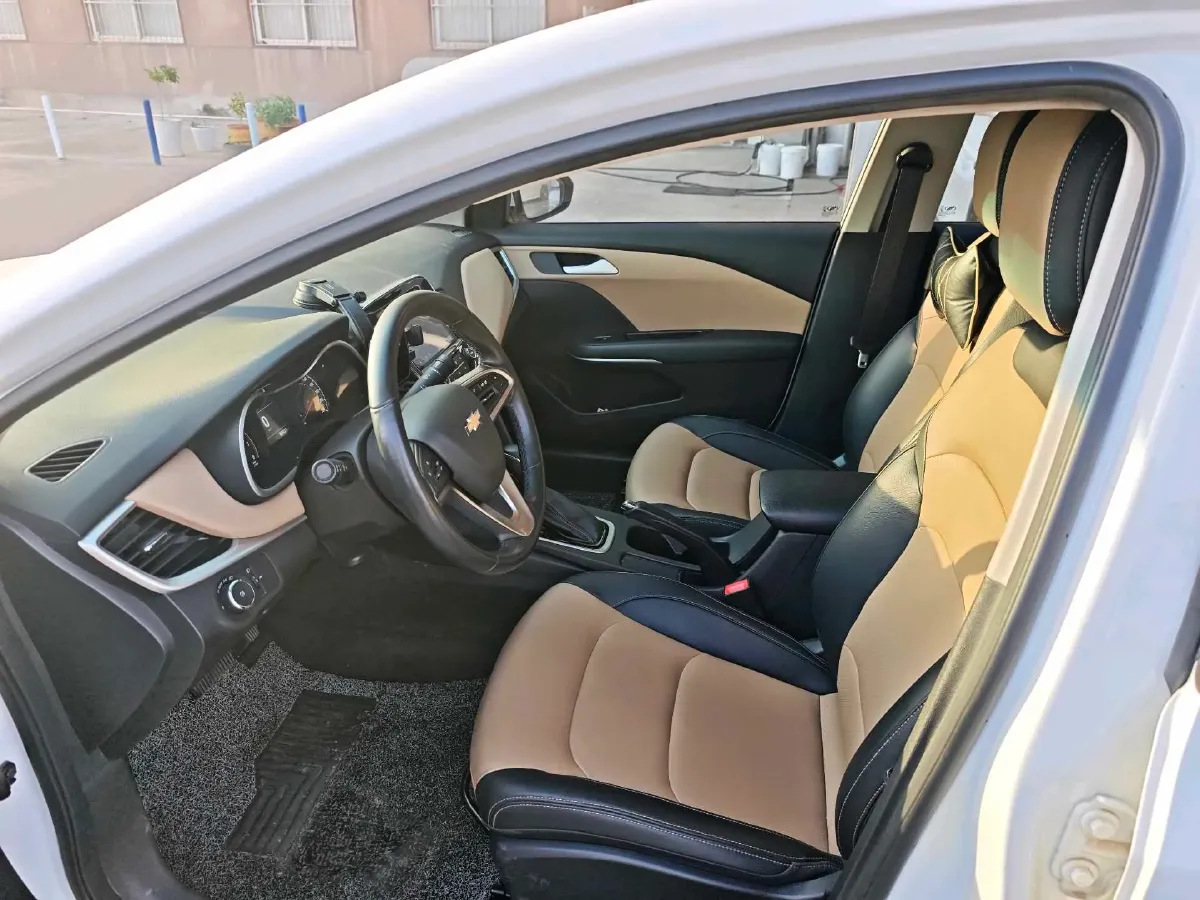 2021 Chevrolet Monza 1.5L 113HP L4 6AT,autocango,china used car exporter,china ev exporter,chinese used car exporter,chinese used ev exporter