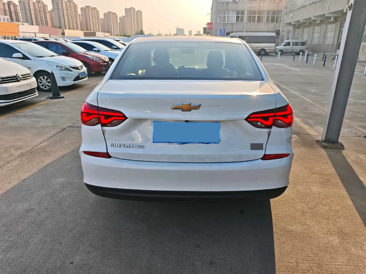 2021 Chevrolet Monza 1.5L 113HP L4 6AT,autocango,china used car exporter,china ev exporter,chinese used car exporter,chinese used ev exporter