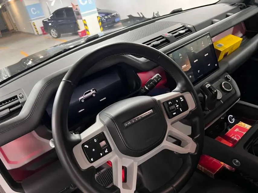2024 Land Rover Defender 3.0T 400HP L6 8AT,autocango,china used car exporter,china ev exporter,chinese used car exporter,chinese used ev exporter