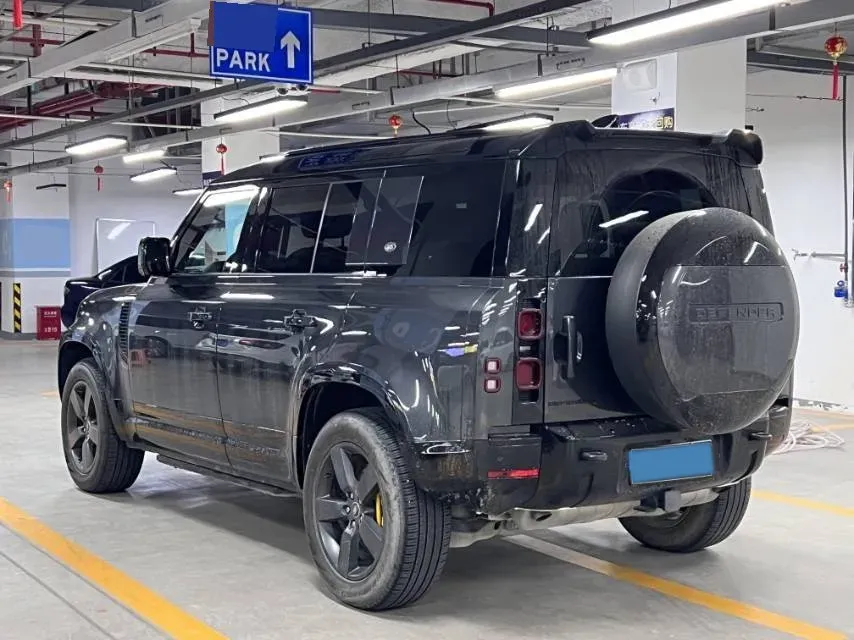 2024 Land Rover Defender 3.0T 400HP L6 8AT,autocango,china used car exporter,china ev exporter,chinese used car exporter,chinese used ev exporter