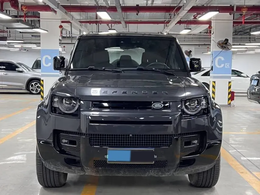 2024 Land Rover Defender 3.0T 400HP L6 8AT,autocango,china used car exporter,china ev exporter,chinese used car exporter,chinese used ev exporter