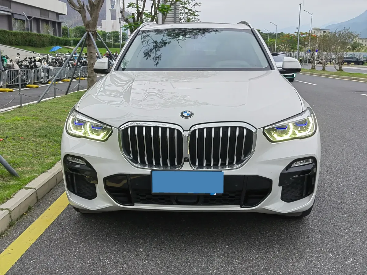 2021 BMW X5 3.0T 340HP L6 8AT,autocango,china used car exporter,china ev exporter,chinese used car exporter,chinese used ev exporter