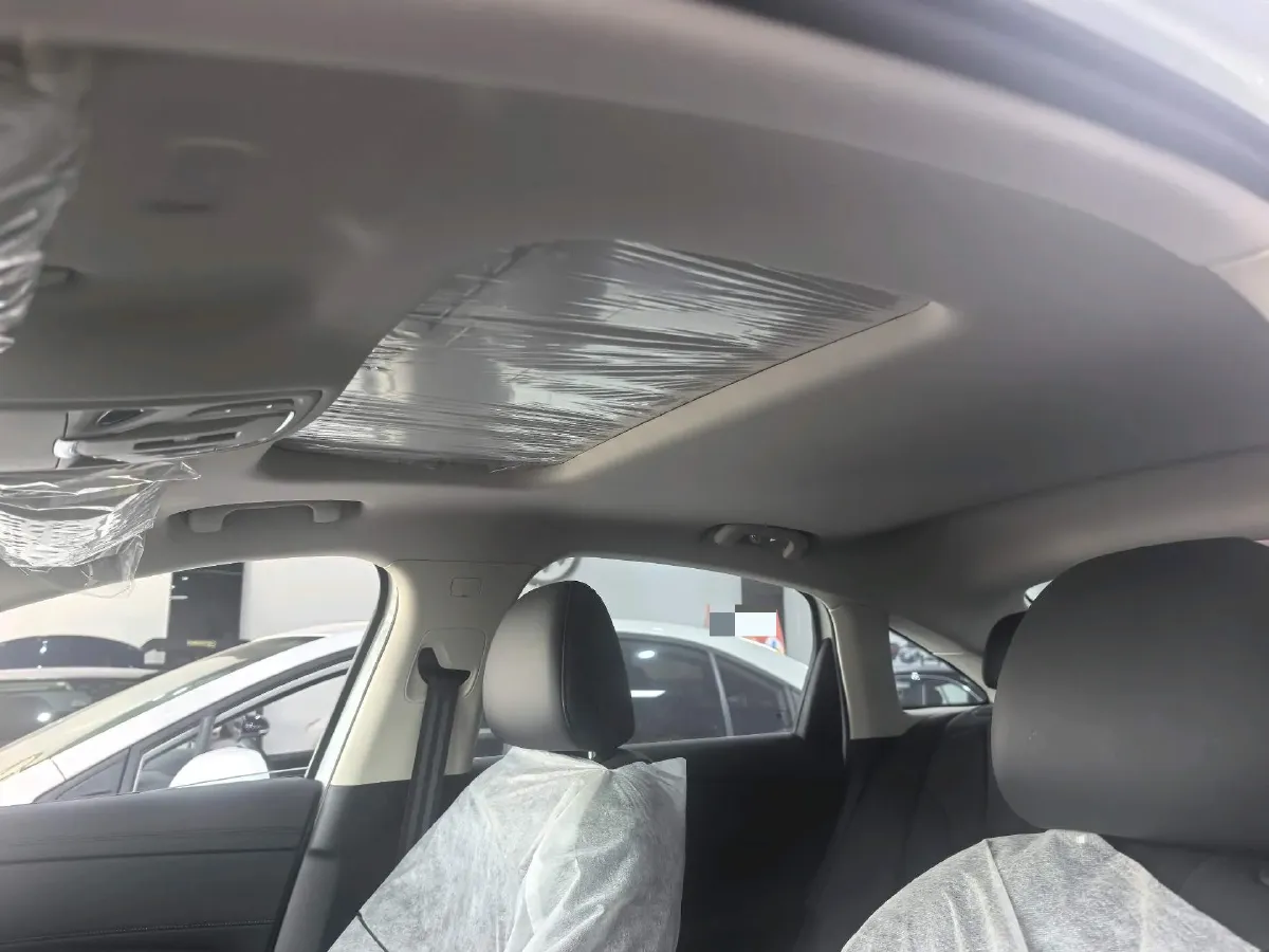 2025 Roewe D7 1.5L 112HP L4 1DHT PHEV 19.7KWH,autocango,china used car exporter,china ev exporter,chinese used car exporter,chinese used ev exporter