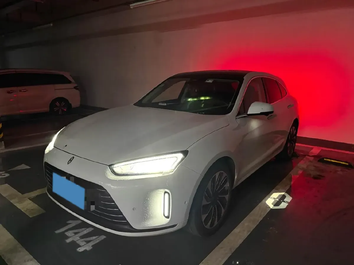 2022 Isuzu Mu-X 2.0T 220HP L4 8AT,autocango,china used car exporter,china ev exporter,chinese used car exporter,chinese used ev exporter