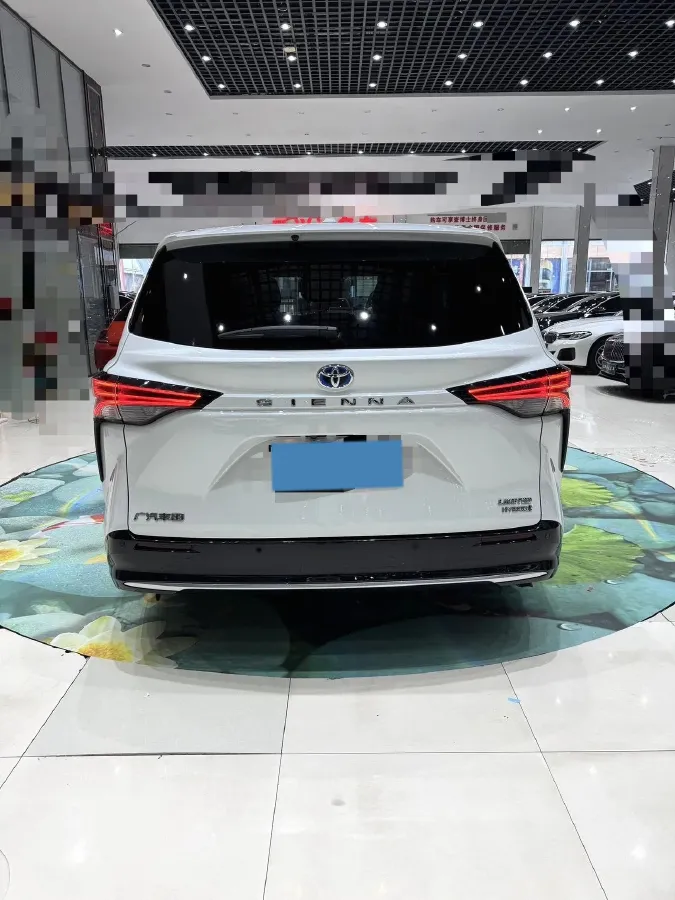 2023 Toyota Sienna 2.5L 189HP L4 E-CVT Hybrid,autocango,china used car exporter,china ev exporter,chinese used car exporter,chinese used ev exporter
