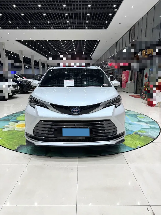 2023 Toyota Sienna 2.5L 189HP L4 E-CVT Hybrid,autocango,china used car exporter,china ev exporter,chinese used car exporter,chinese used ev exporter