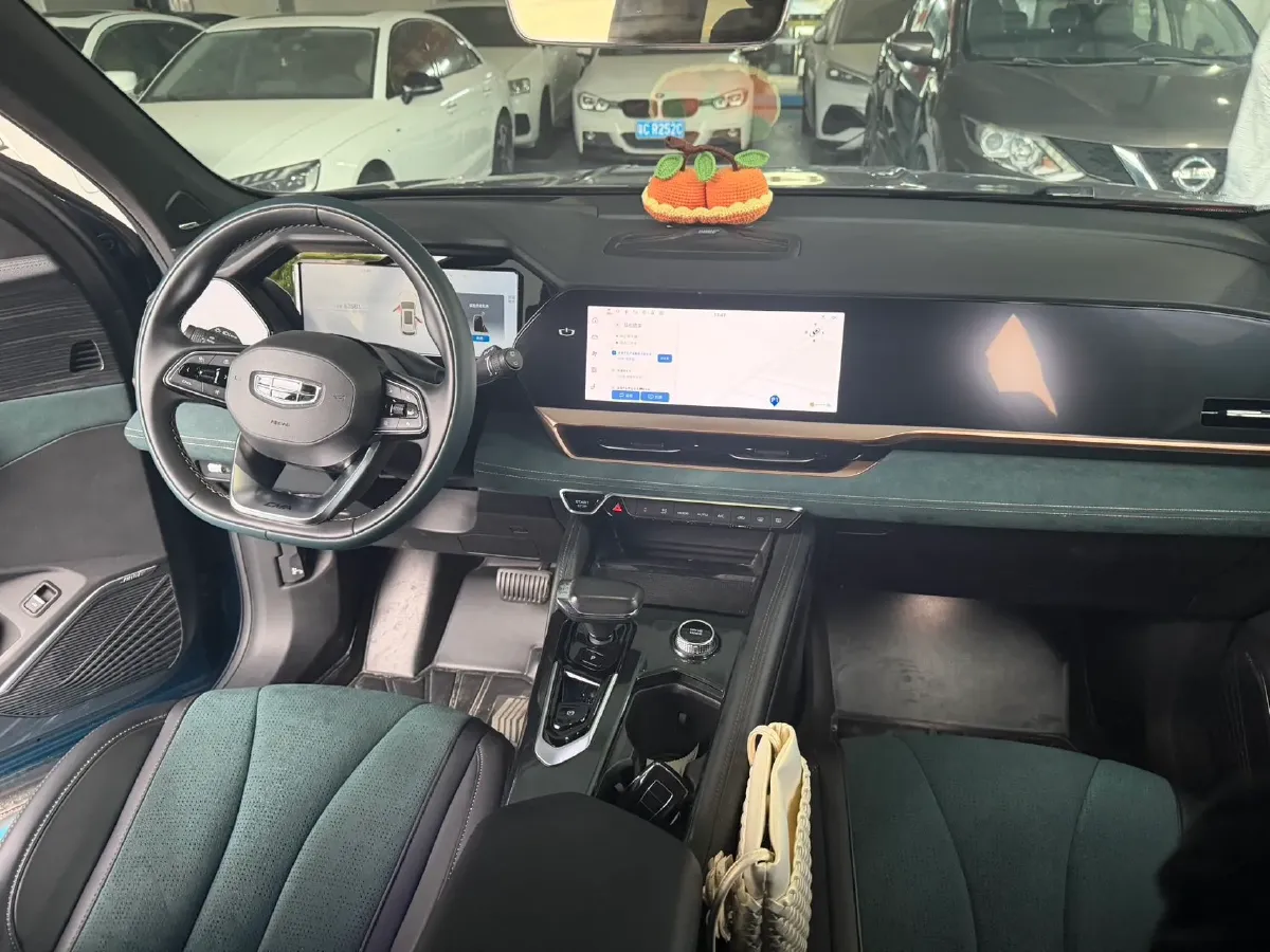 2021 Geely Monjaro 2.0T 238HP L4 8AT,autocango,china used car exporter,china ev exporter,chinese used car exporter,chinese used ev exporter