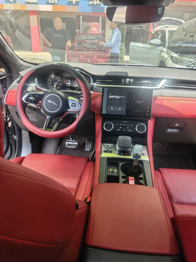 2022 Jaguar F-PACE 2.0T 250HP L4 8AT,autocango,china used car exporter,china ev exporter,chinese used car exporter,chinese used ev exporter