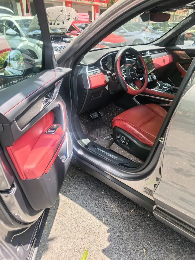2022 Jaguar F-PACE 2.0T 250HP L4 8AT,autocango,china used car exporter,china ev exporter,chinese used car exporter,chinese used ev exporter