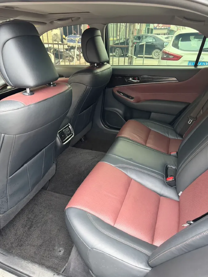 2018 Toyota Highlander 2.0T 220HP L4 6AT,autocango,china used car exporter,china ev exporter,chinese used car exporter,chinese used ev exporter