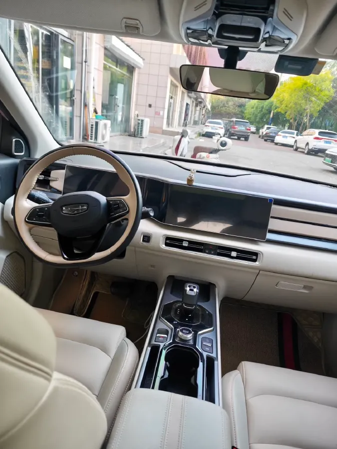 2023 Geely ICON 1.5T 181HP L4 7DCT,autocango,china used car exporter,china ev exporter,chinese used car exporter,chinese used ev exporter