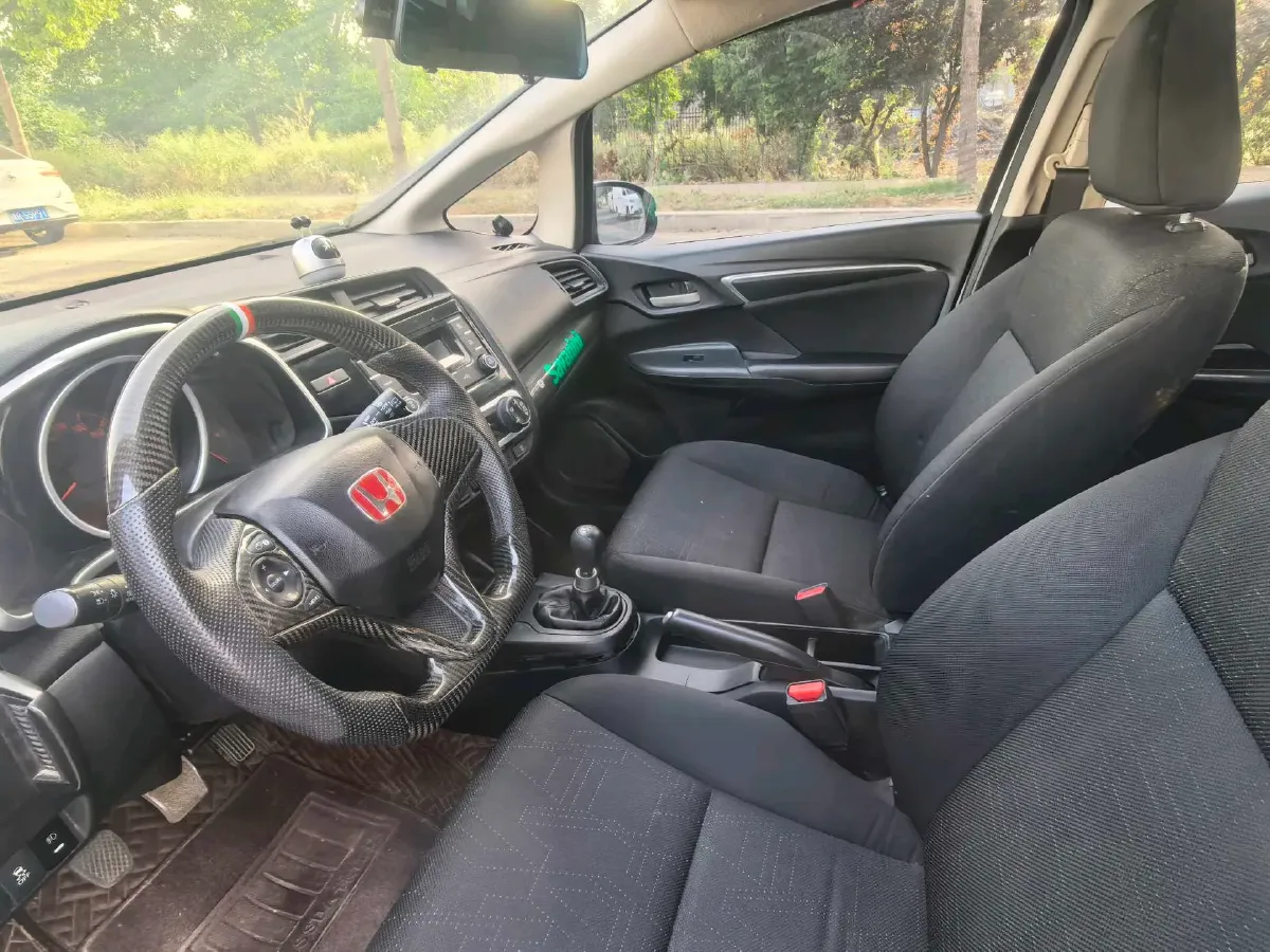 2020 Honda Fit 1.5L 131HP L4 5MT,autocango,china used car exporter,china ev exporter,chinese used car exporter,chinese used ev exporter