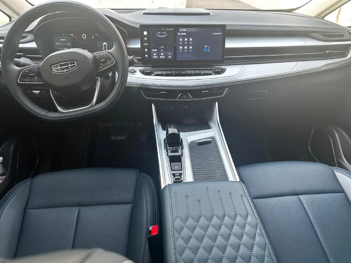 2025 Geely JiaJi 1.5T 181HP L4 7DCT,autocango,china used car exporter,china ev exporter,chinese used car exporter,chinese used ev exporter